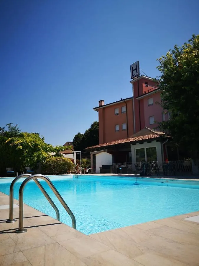 Albergo Zoello Je Suis Castelvetro di Modena 3*,  Italy