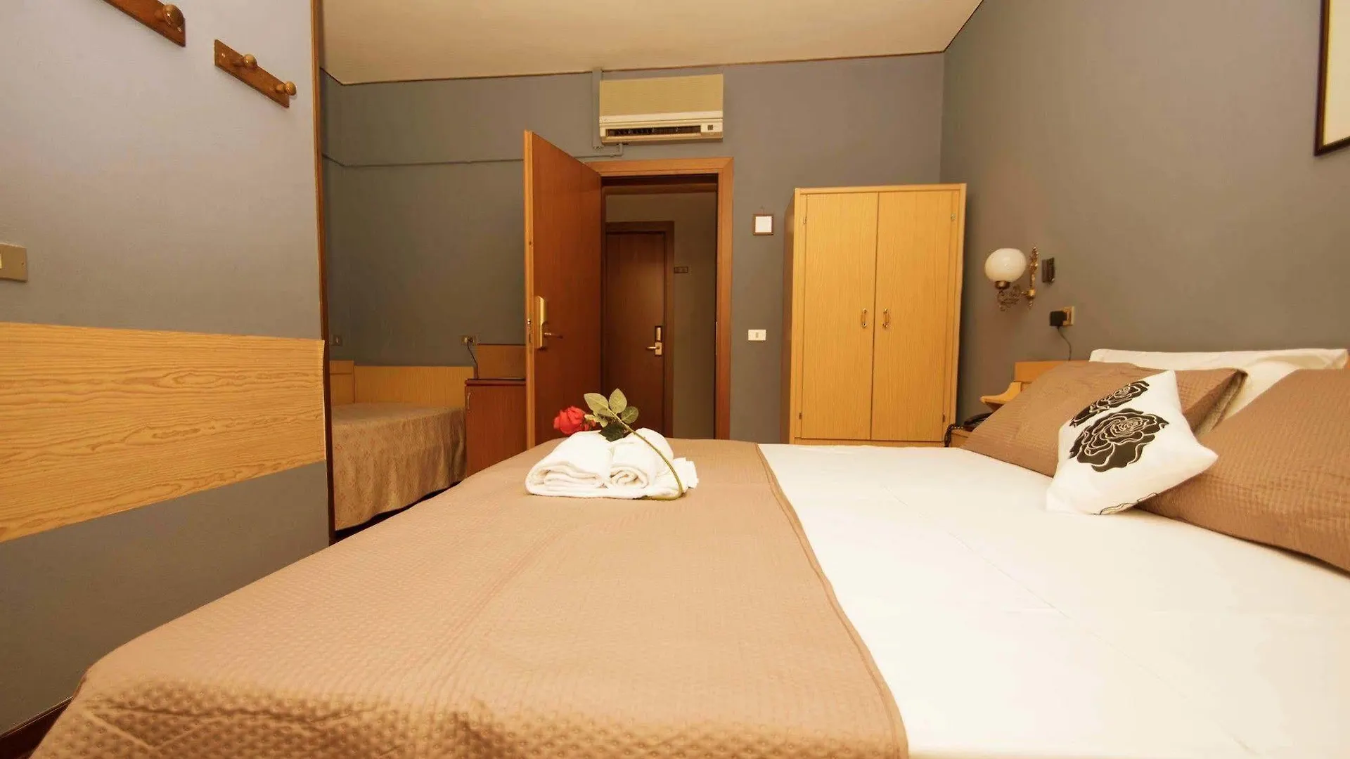 *** Hotel Albergo Zoello Je Suis Castelvetro di Modena Italy